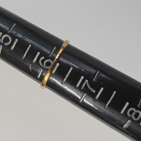 Mikimoto 18K Gold & Diamond Pearl Ring (Box not original to ring Not Cultured) - Picture 6 of 8